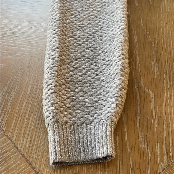 Abercrombie & Fitch Gray Knit Cardigan - Picture 8 of 9